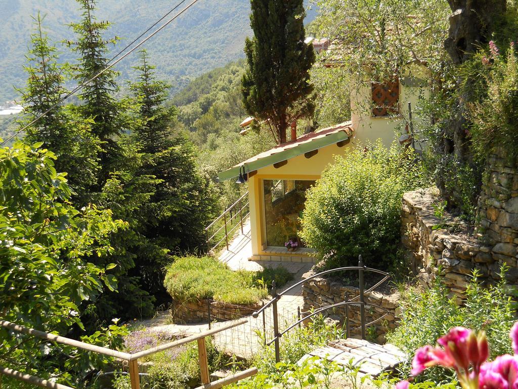 Lo Scoiattolo Villa Ventimiglia Ngoại thất bức ảnh